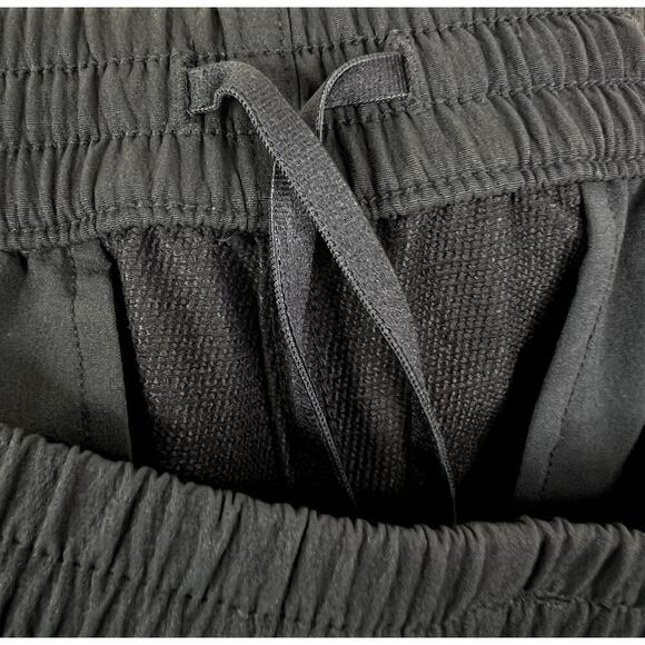 Outdoor Voices RecTrek 4 Inch Short Outdoor Ripstop Pockets Drawstring Waistband - Picture 7 of 10